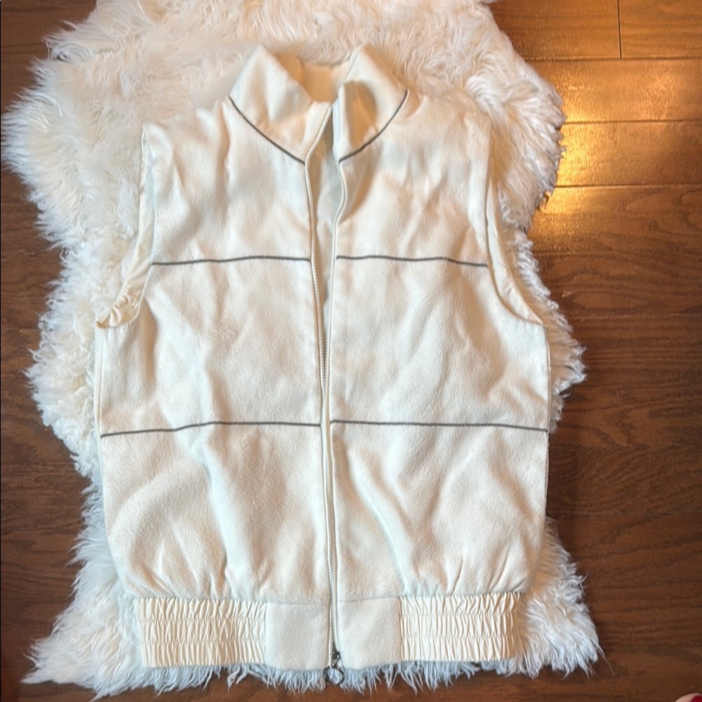 White Sleeveless Zip-Up Vest